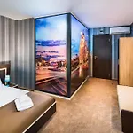 Central Point Boutique Hotel